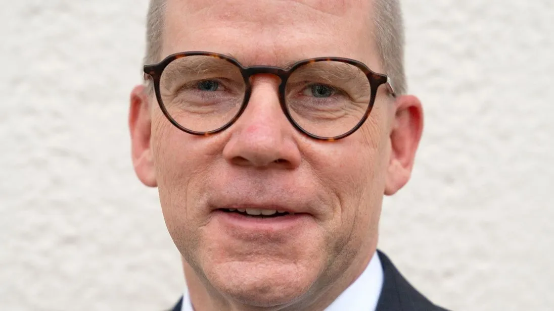 Porträt Burkhard Binnewies